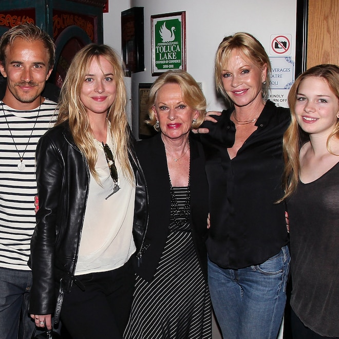 Dakota Johnson Family, Alexander Bauer, Antonio Banderas, Jesse Johnson, Dakota Johnson, Tippi Hedren Melanie Griffith , daughter Stella Banderas